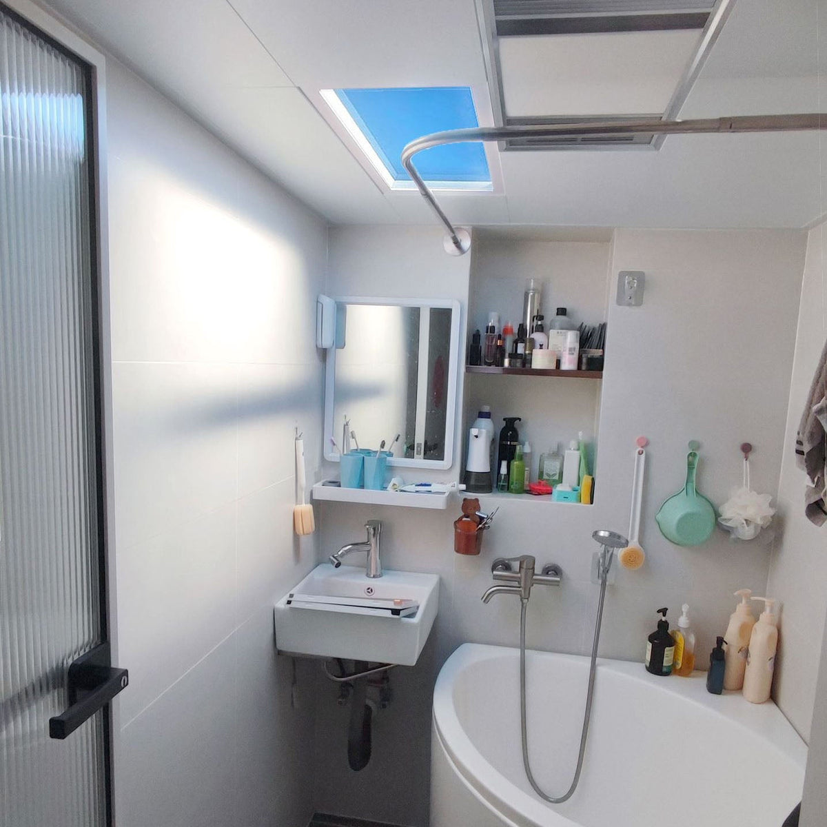 Moderna Lampada a Soffitto LED Metallica Minimalista Blu Cielo per Soggiorno