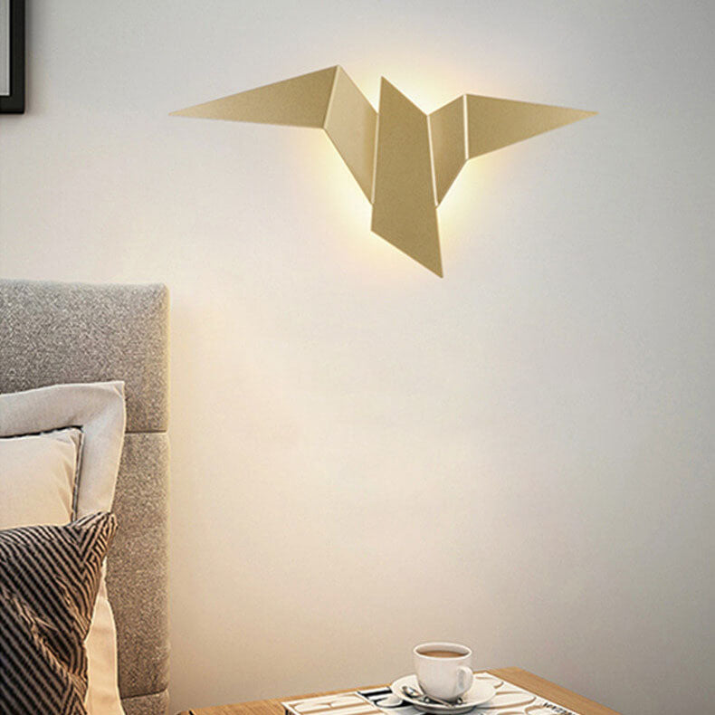 Applique da Parete LED in Metallo Creativo Moderno a Forma di Uccello Volante con 1 Luce