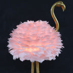 Lampada da tavolo in metallo a forma di fenicottero con piume d'oca nordico contemporaneo, 1 luce per comodino