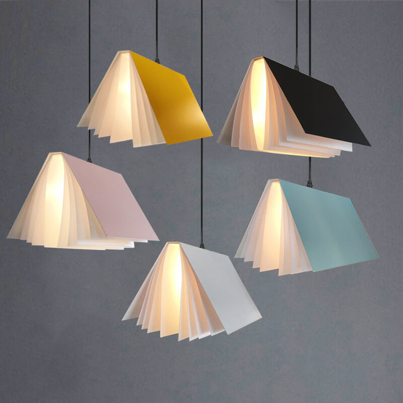 Lampada a sospensione in metallo PVC con paralume a forma di libro Flying Book 1-Light