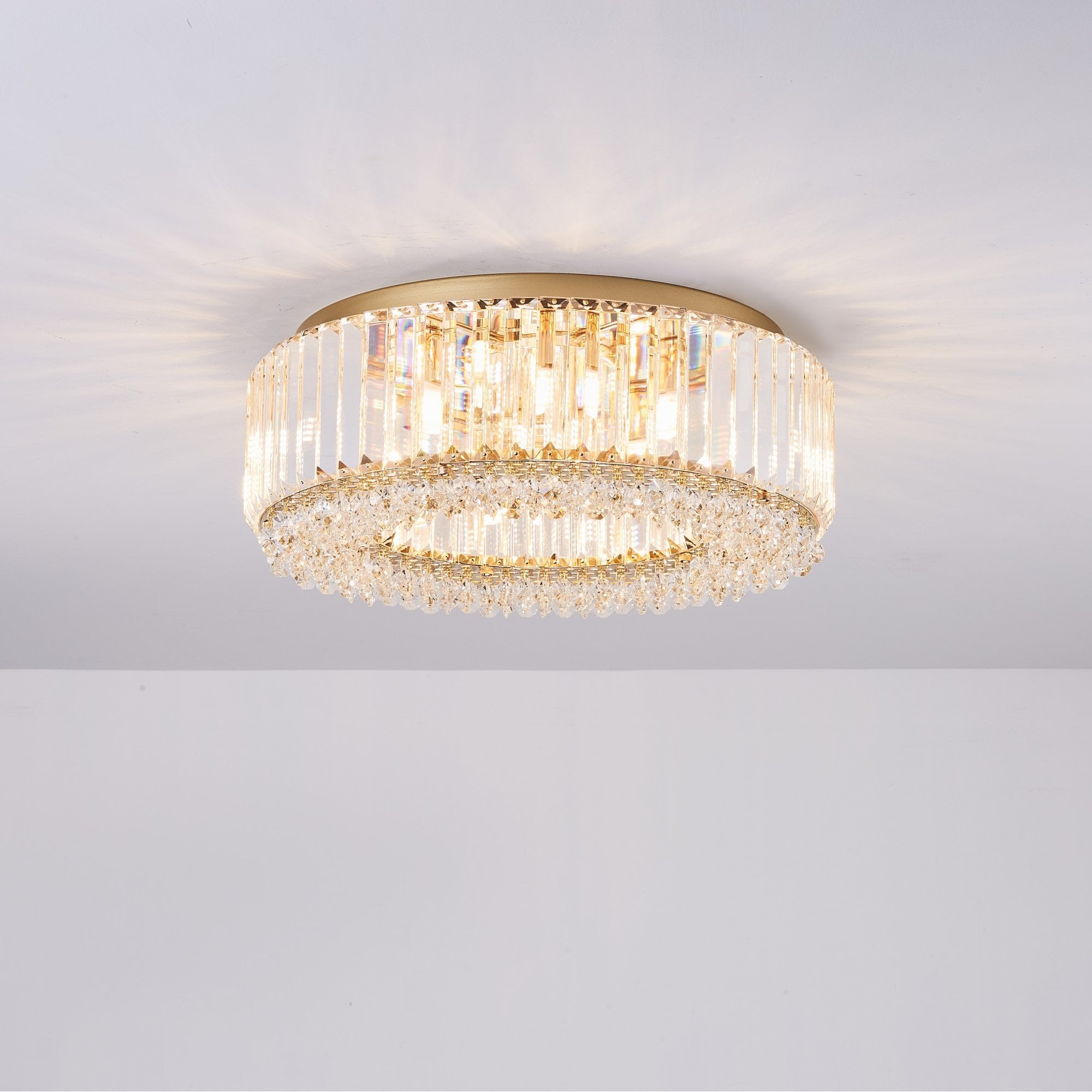 Lampadario Rotondo a Soffitto con 8 Luci in Oro e Cristallo