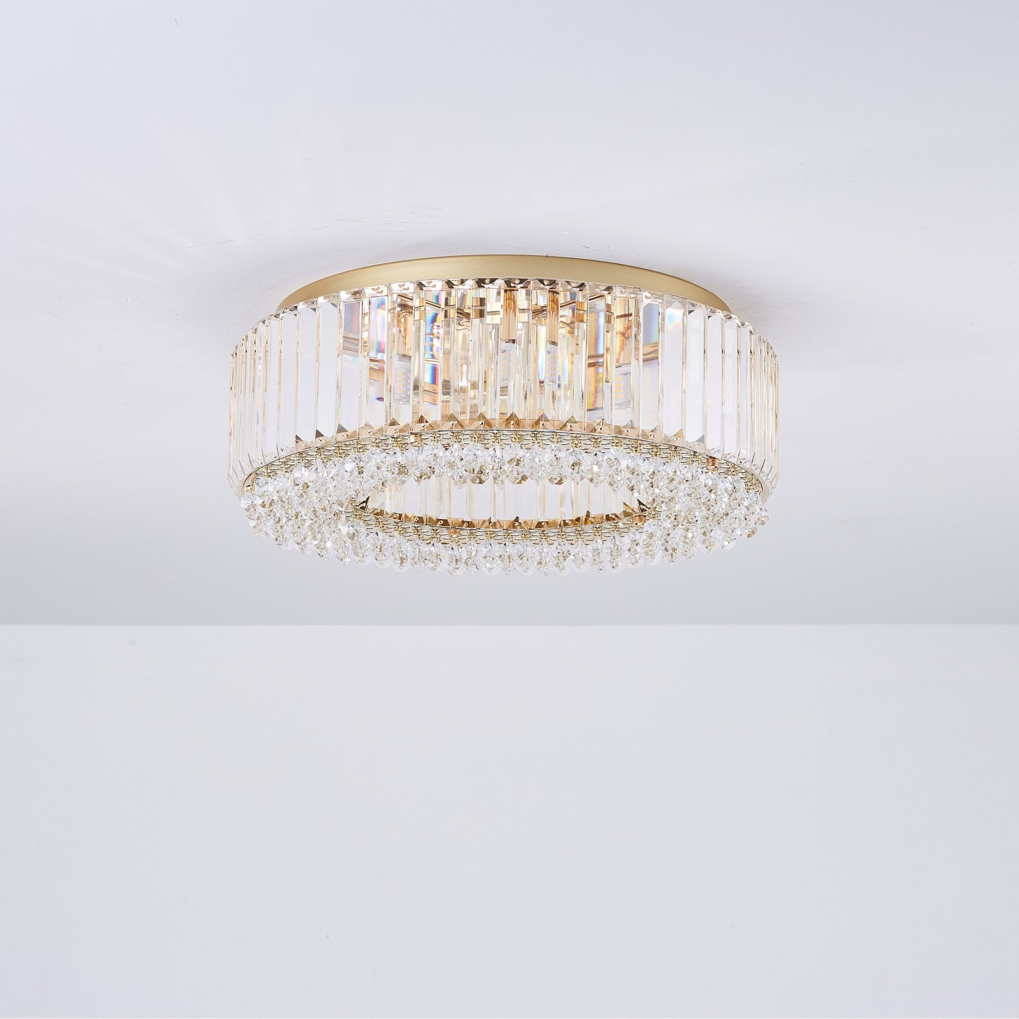 Lampadario Rotondo a Soffitto con 8 Luci in Oro e Cristallo