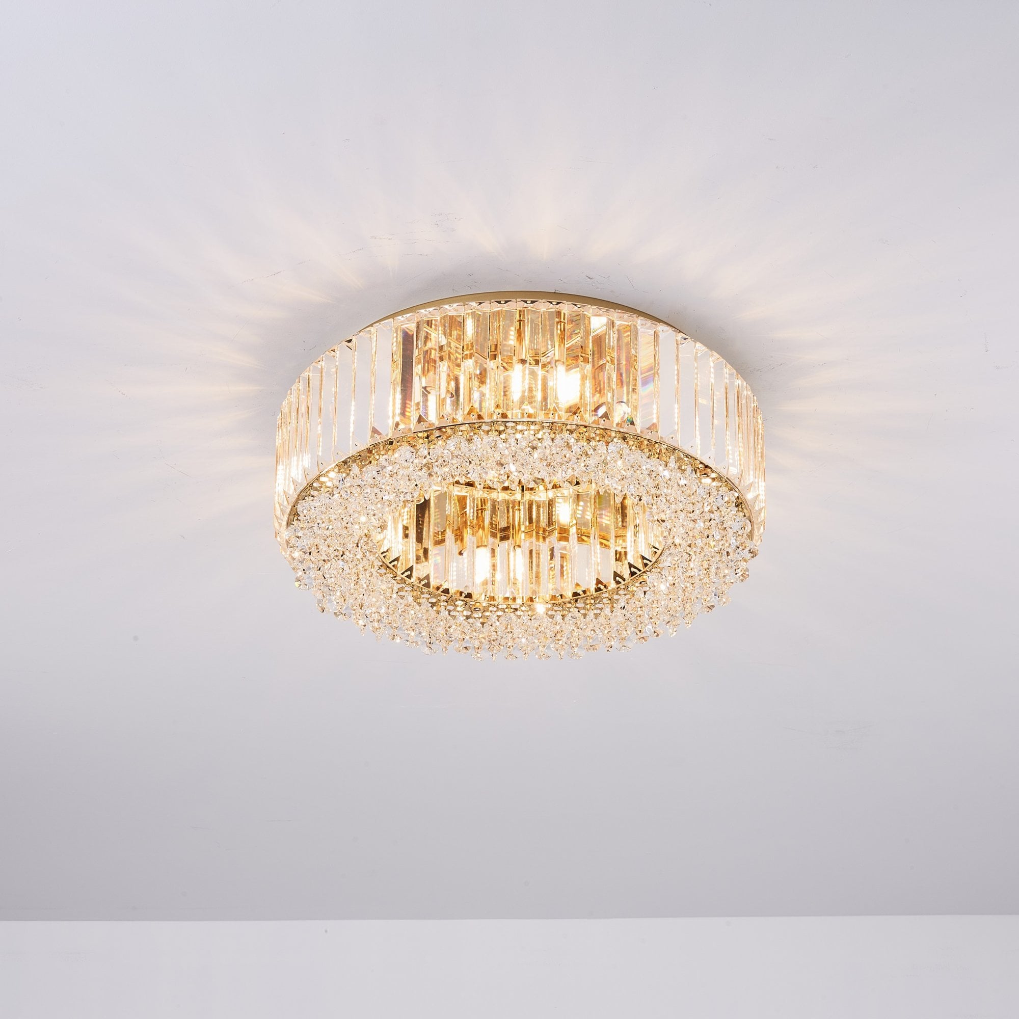 Lampadario Rotondo a Soffitto con 8 Luci in Oro e Cristallo
