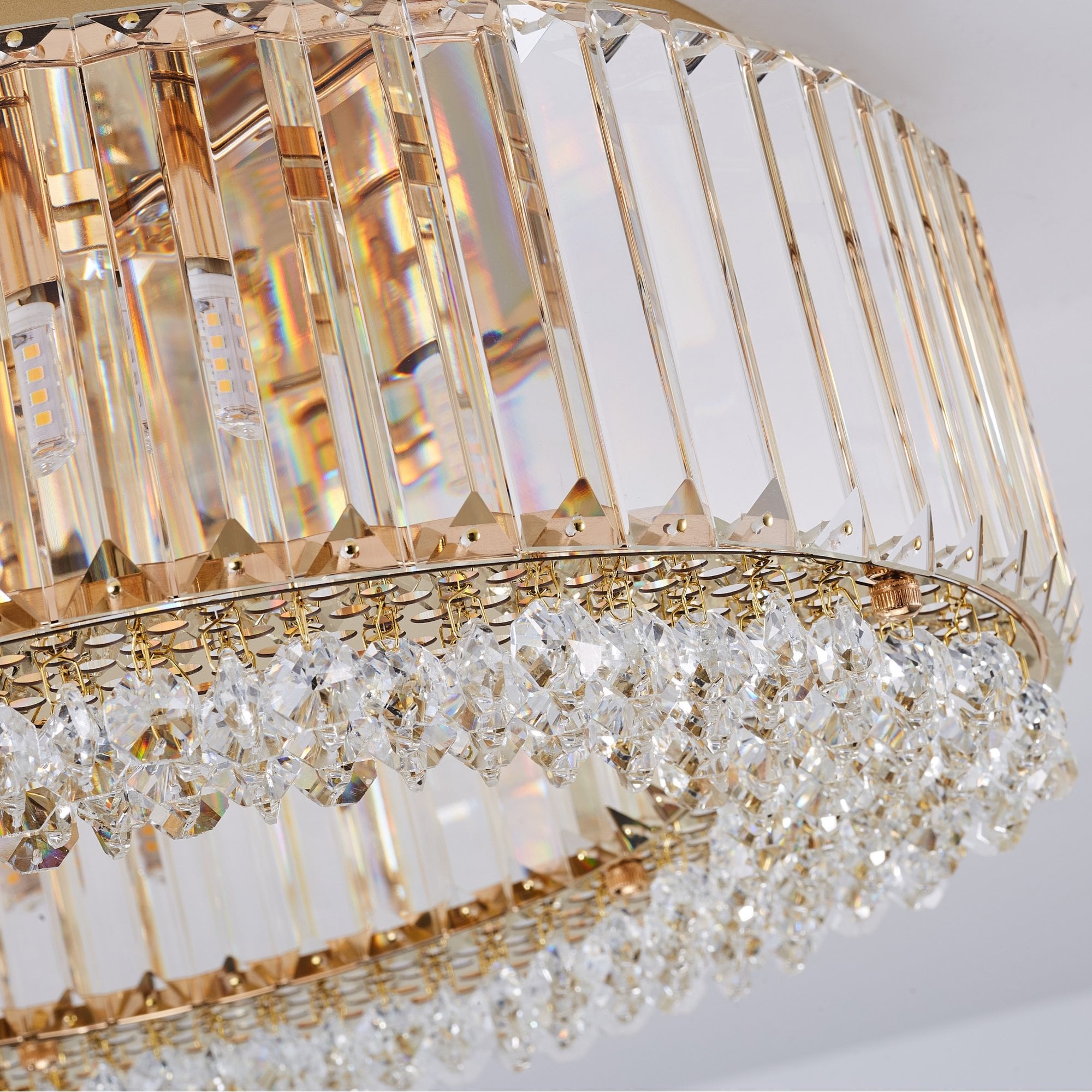 Lampadario Rotondo a Soffitto con 8 Luci in Oro e Cristallo