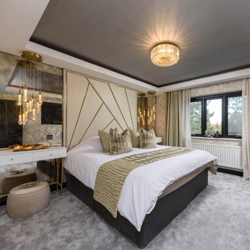 Lampadario Rotondo a Soffitto con 8 Luci in Oro e Cristallo