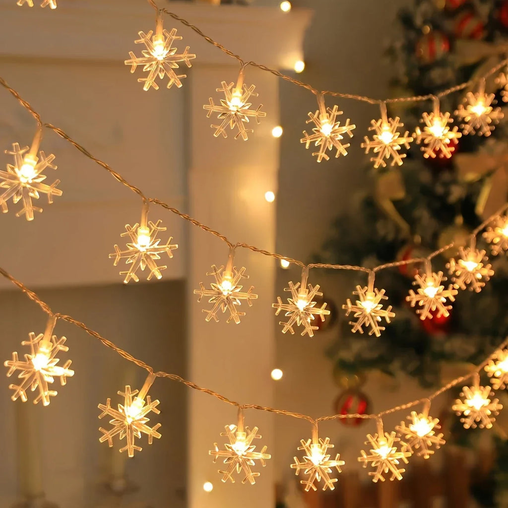 Illuminazione Natalizia a LED con Fiocchi di Neve – Luce Calda o Colorata per Interni ed Esterni