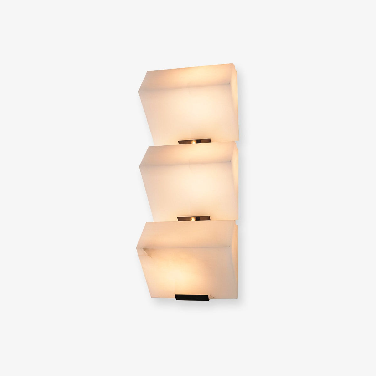 Lampada da parete a gradini in alabastro