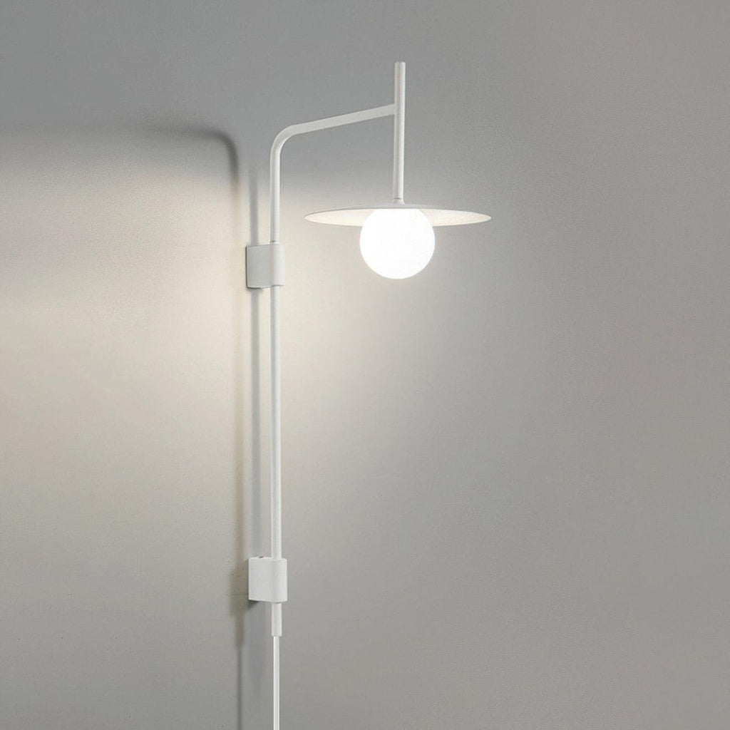 Lampada da parete Gea con braccio oscillante