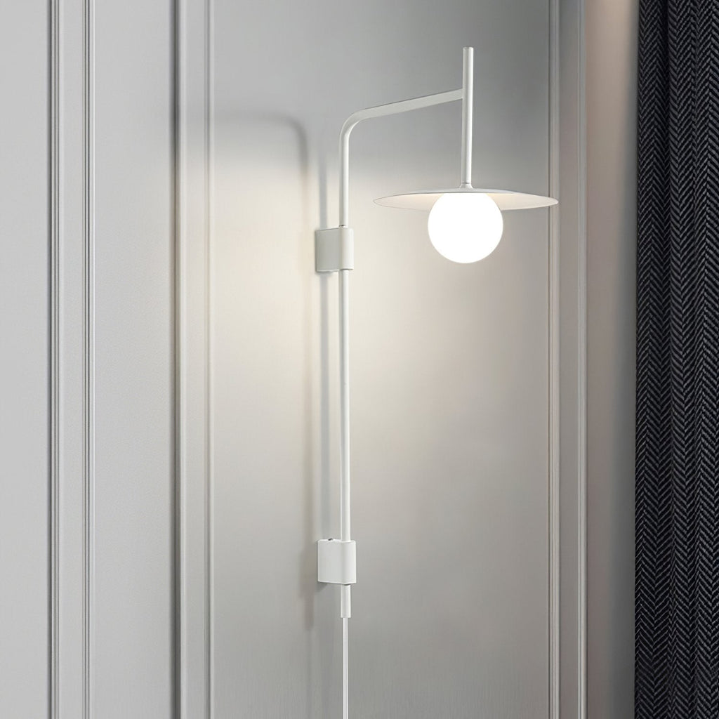 Lampada da parete Gea con braccio oscillante