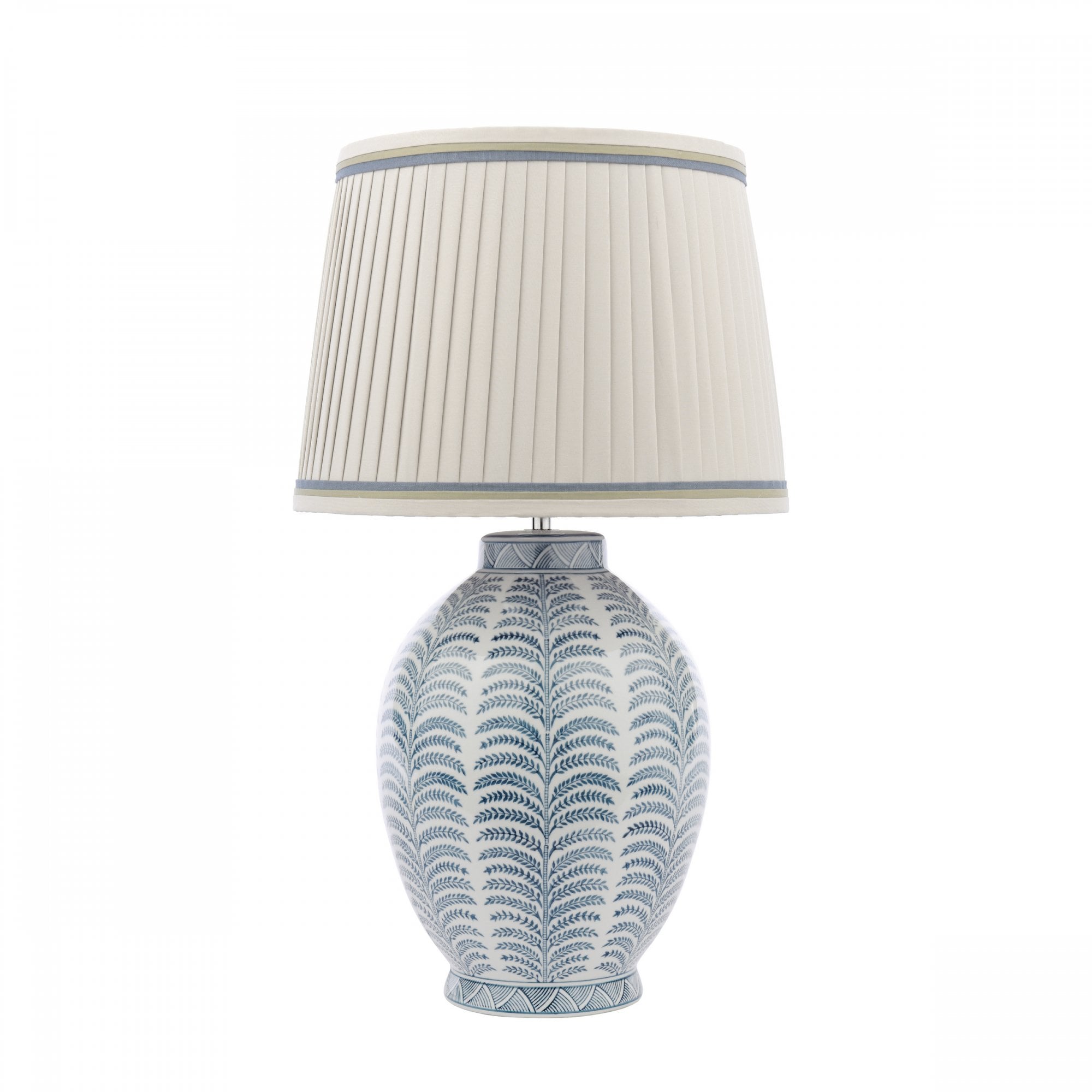 Lampada da tavolo in ceramica blu Stannard con paralume in seta artificiale naturale