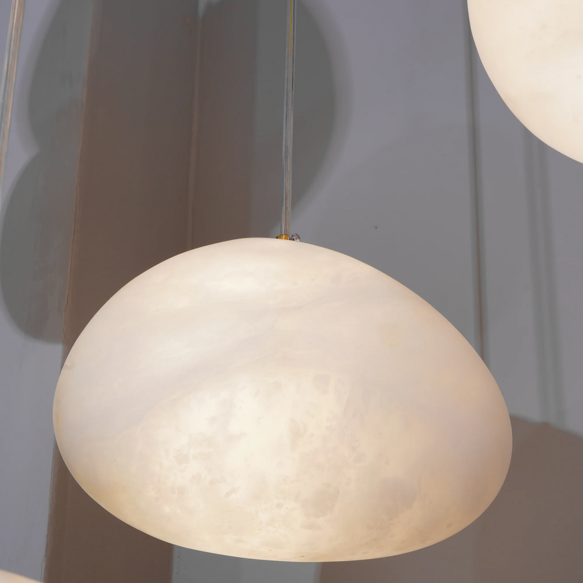Lampada a sospensione Pebbles in Alabastro
