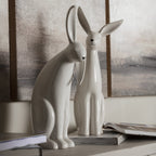 Decorazione in Ceramica Bianca Ralphie con Coniglio