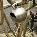 PlantFlow – Elegante annaffiatoio sferico snodato perfetto per piante delicate