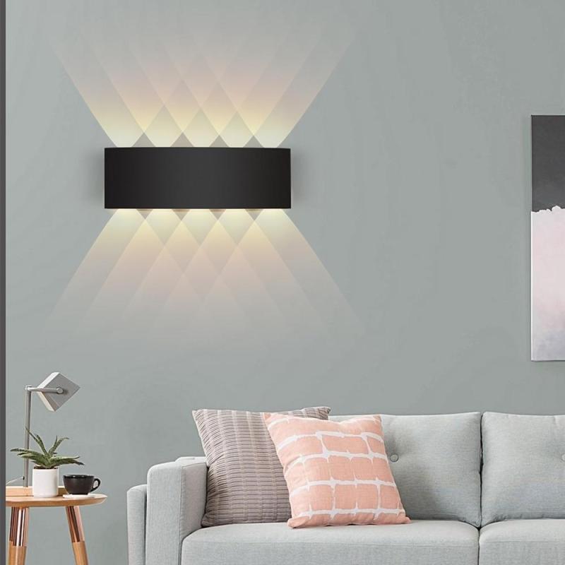 Lampada da parete esterna rettangolare moderna in metallo Tronix, Nero/Bianco, effetto onda d'acqua
