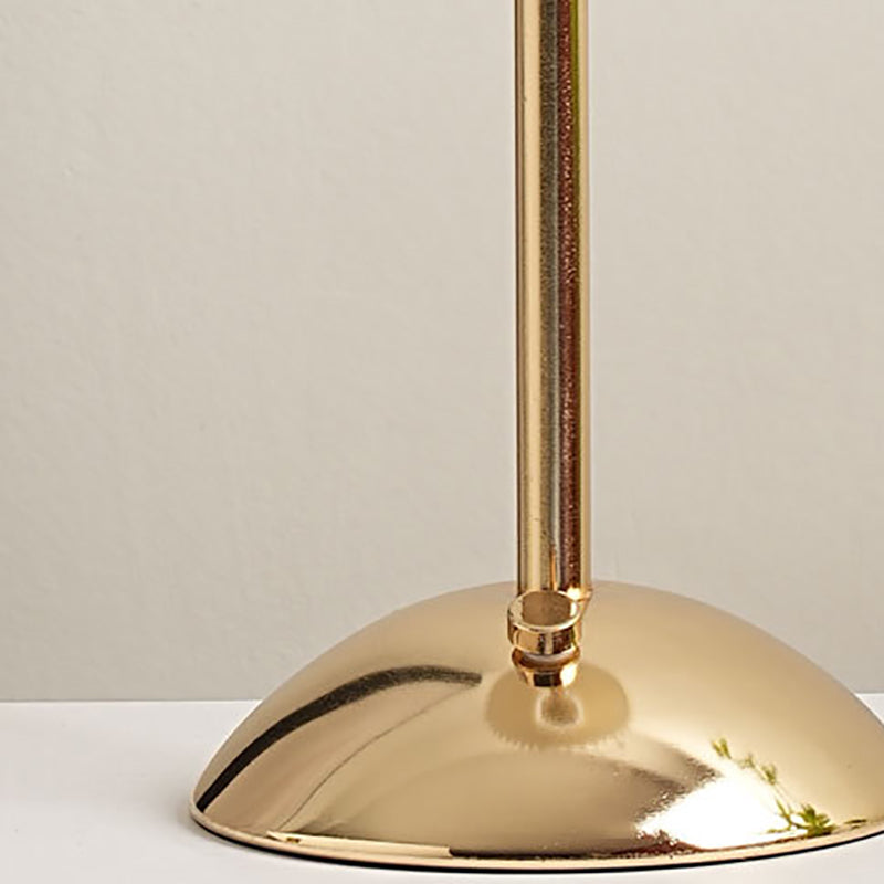 Lampada da Tavolo Conica Plissettata Ricaricabile in Ferro Scandinava Contemporanea da 1 Luce per Comodino