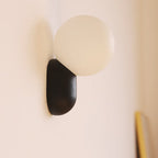 Soffitto a Parete in Resina Stile Macaron Minimalista Moderno con Sfera di Vetro 1 Luce