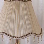 Lampada da Tavolo Tradizionale Vintage in Tessuto Floreale con Placcatura in Vetro per Camera da Letto