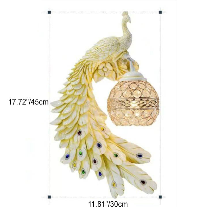 Lampada da Parete Vintage Ornata in Resina con Coda Lunga di Pavone e Sfere di Cristallo 1 Luce