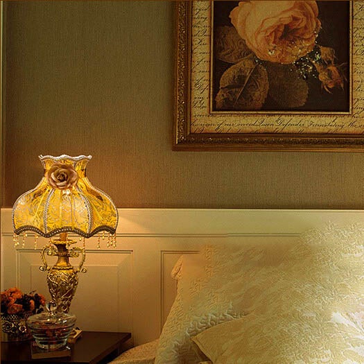 Lampada da Tavolo Antica in Tessuto Vintage Europeo a 1 Luce