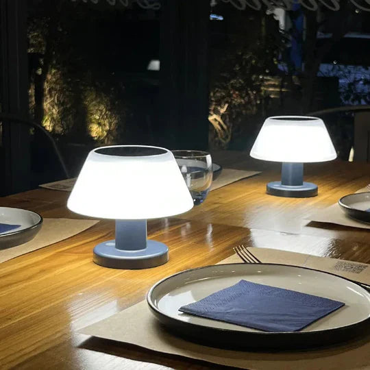 SolarLume - Lampada da tavolo solare elegante per illuminazione interna ed esterna