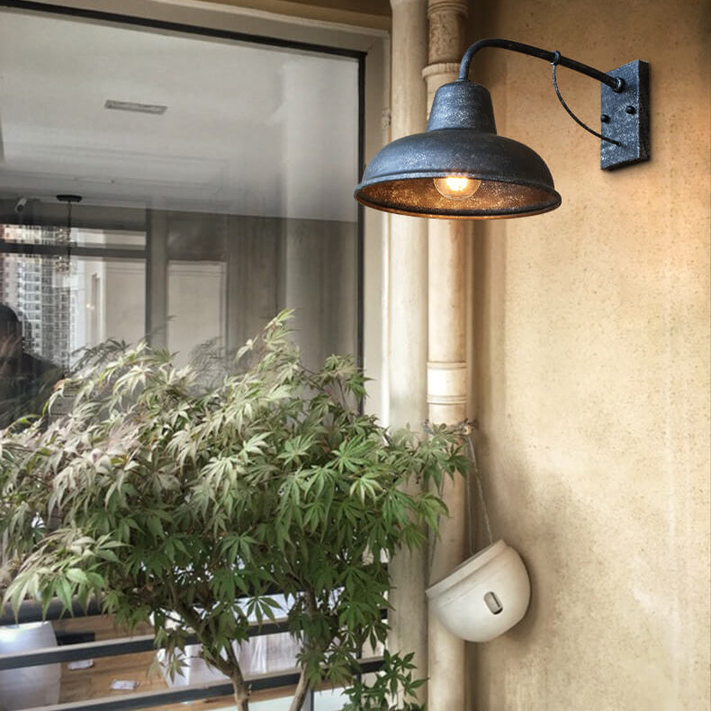 Lampada da parete vintage in ferro impermeabile da esterno con 1 luce