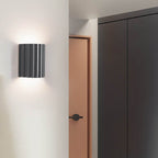 Lampada da parete a sconce con cilindro mezzo striato in resina Macaron 1 luce