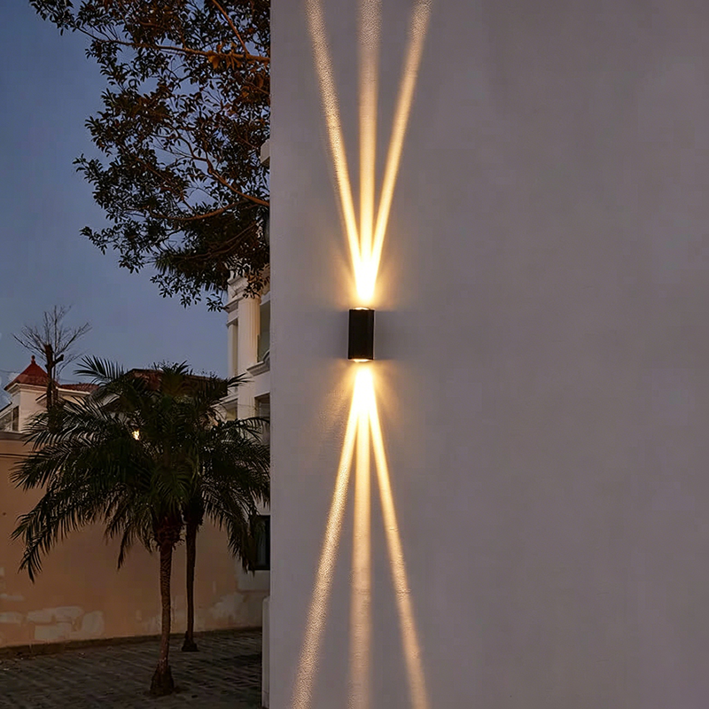 Lampada da Parete LED Rettangolare Moderna Minimalista in Alluminio per Esterni