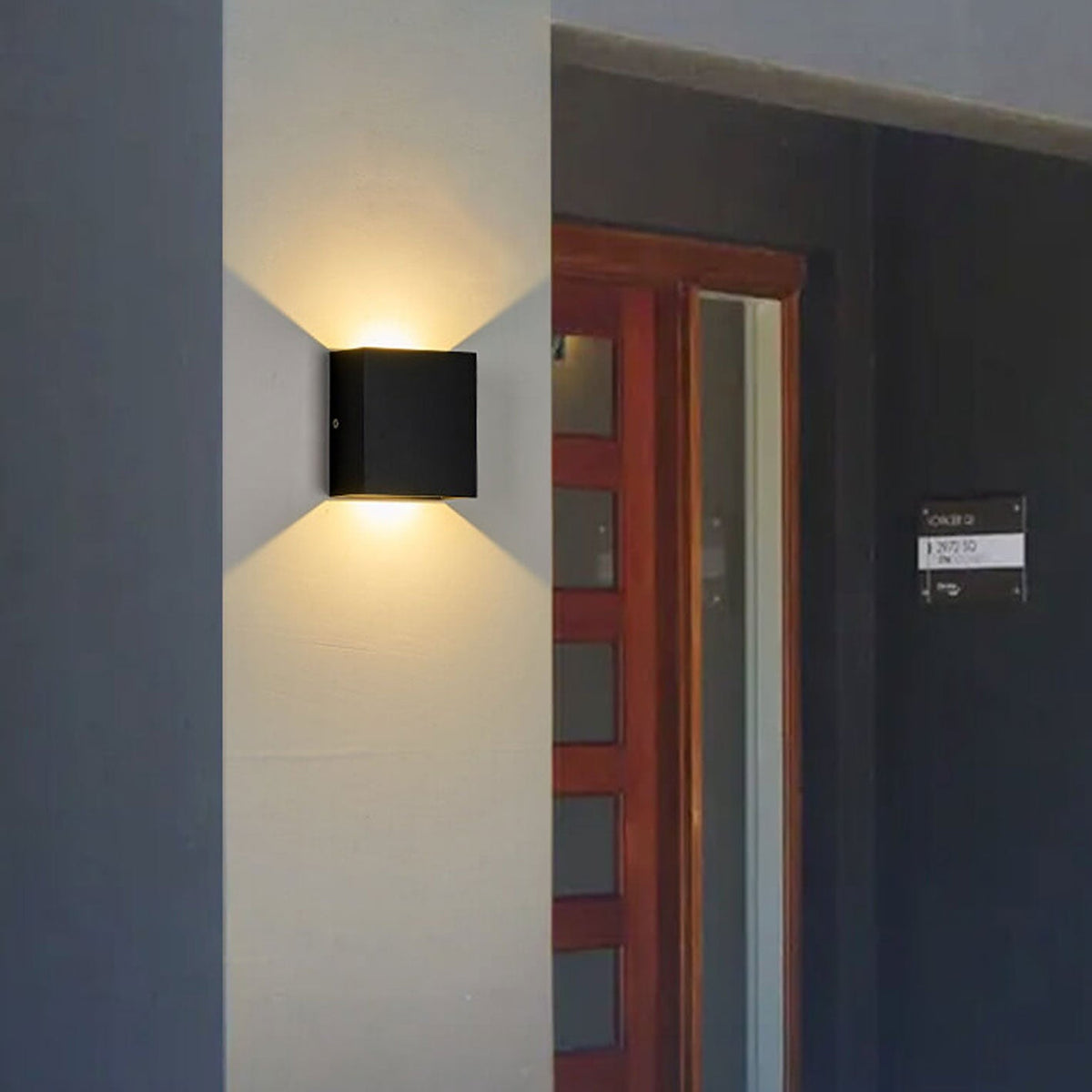 Applique a parete moderna semplice quadrata con sensore di corpo LED