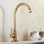 ClearFlow - Rubinetto per lavabo monocomando con design a foro singolo