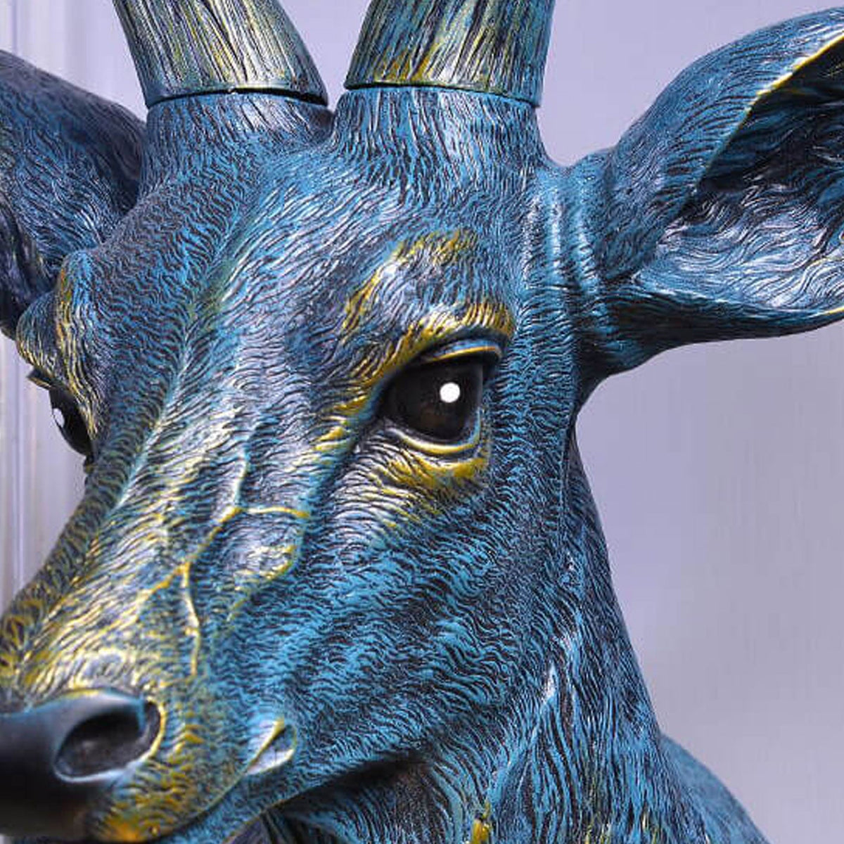 Applique da Parete Retro Creativo in Resina a Forma di Testa di Cervo con 1 Luce