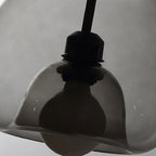 Lampada a sospensione in vetro Globe di Giugno, Ambra/Grigio Fumè