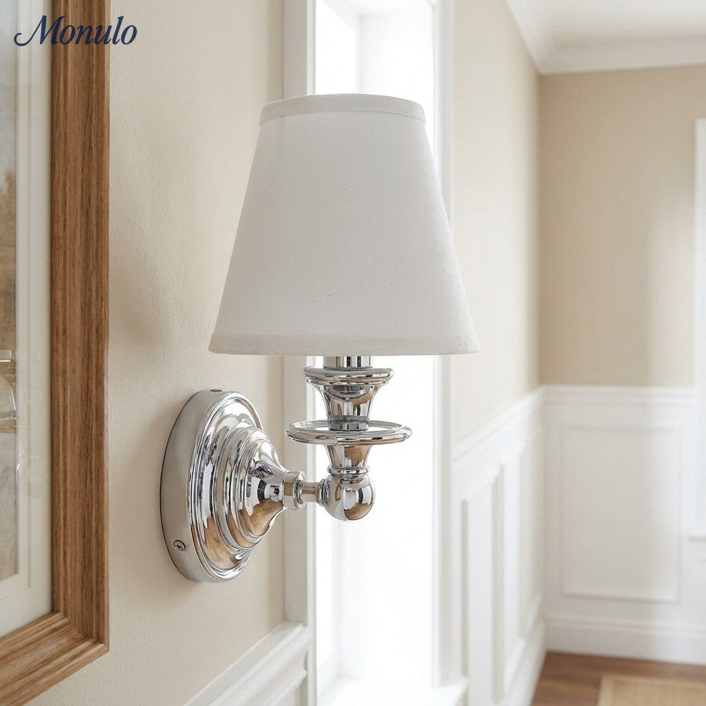 Applique a Muro con Paralume Rowan – Illuminazione in Tessuto per una Luce Accogliente in Cottage
