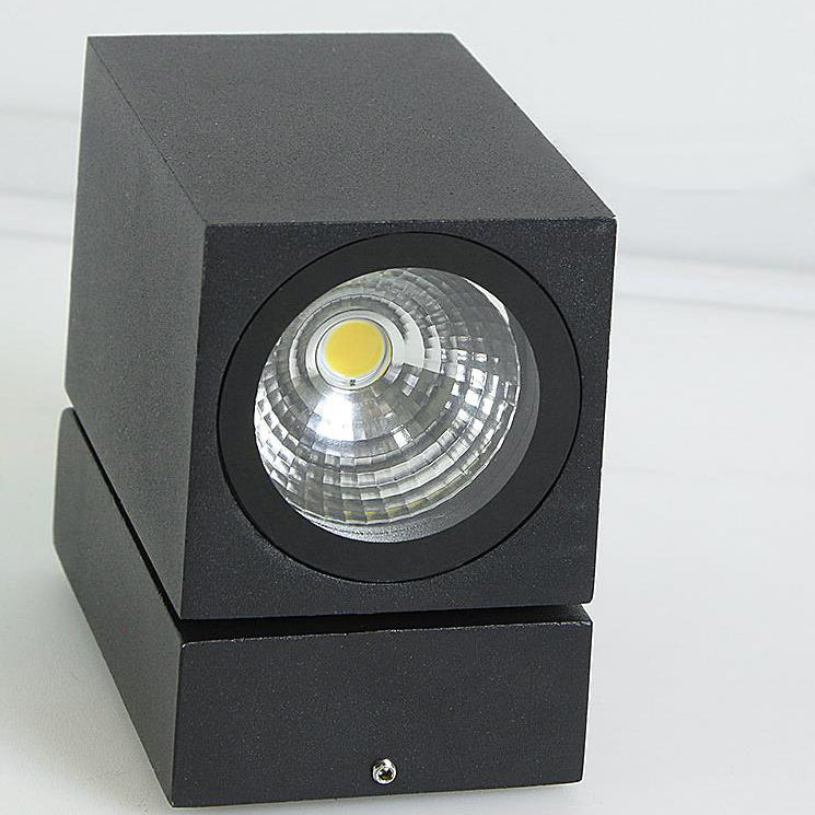 Faretto quadrato moderno da esterno impermeabile con angolo regolabile Lampada da parete LED da giardino