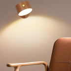 Semplice Lampada da Parete a LED Notturna Ricaricabile USB con Touch Magnetico in Legno