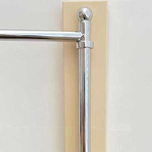 Applique da muro in stile nordico minimalista beige con braccio oscillante e 1 luce