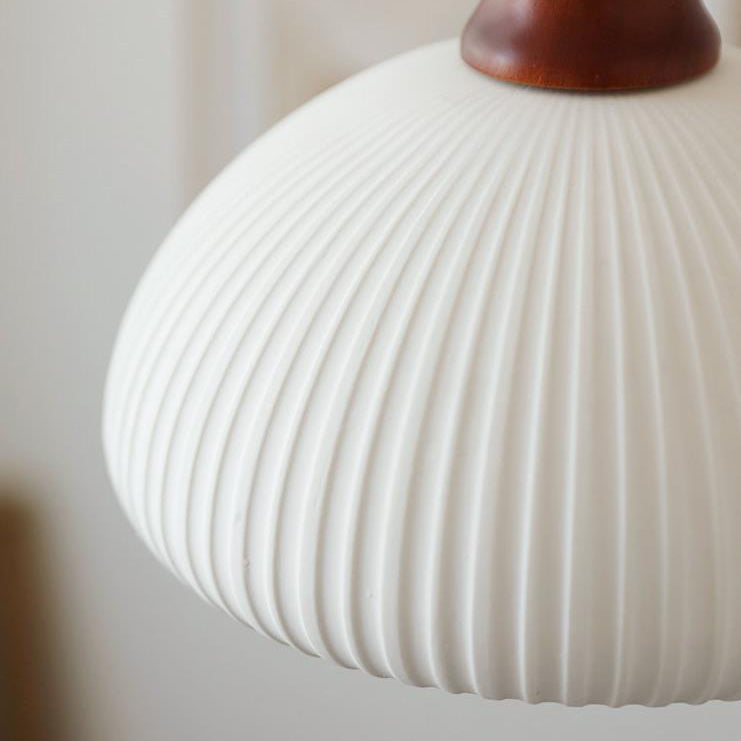 Lampada a sospensione tradizionale giapponese in ceramica con cupola rotonda piegata, legno massello e ferro, 1 luce per soggiorno e camera da letto