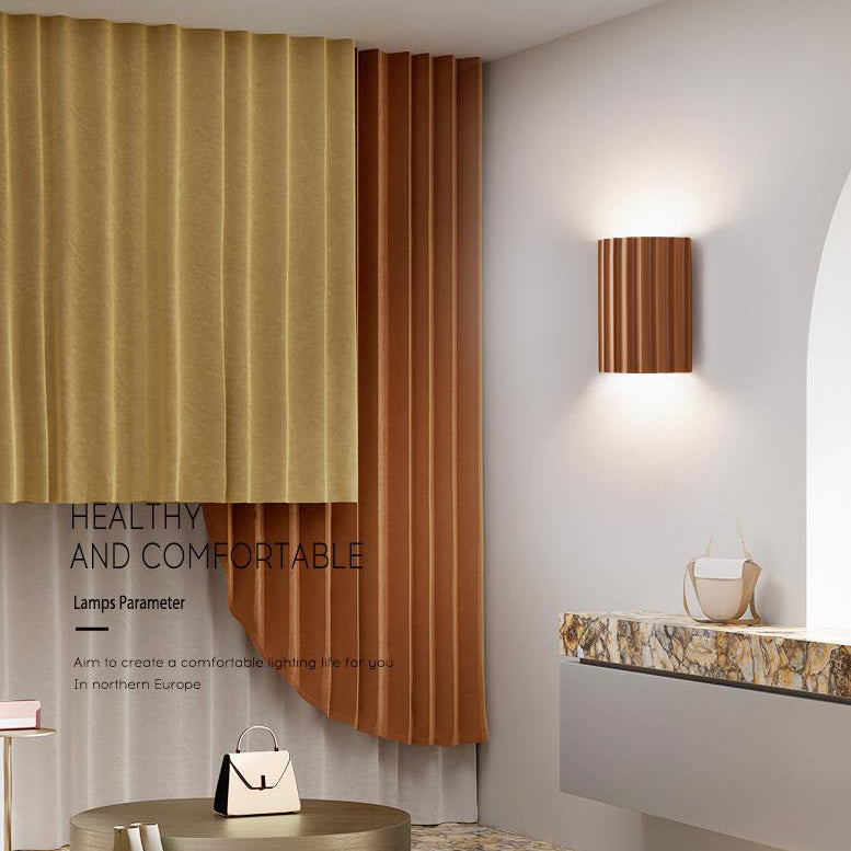 Applique da parete contemporanea scandinava in resina a mezza colonna con 2 luci per corridoio