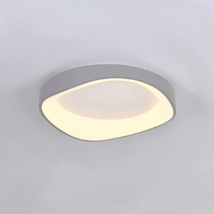 Lampada da soffitto in legno nordico