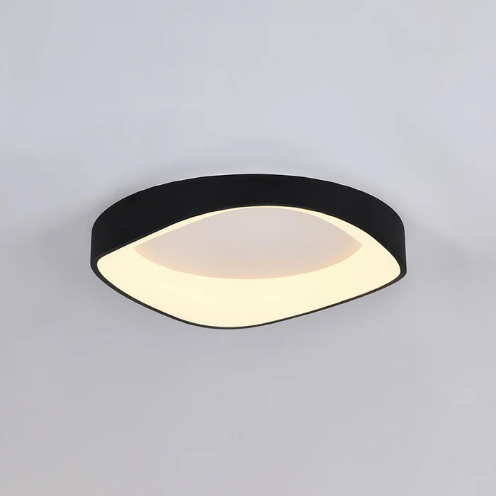 Lampada da soffitto in legno nordico