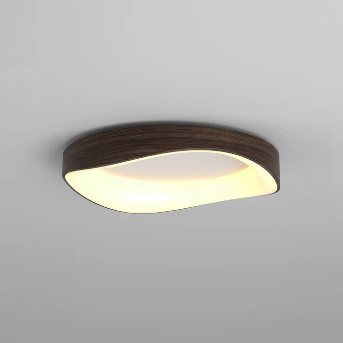Lampada da soffitto in legno nordico