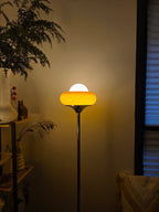 Lampada da Terra Elke Egg Tart – Lampada di Design Giocosa con Forma Unica