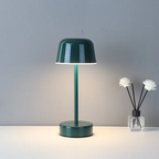 Lampada da Tavolo Moderna Semplice e Elegante in Metallo