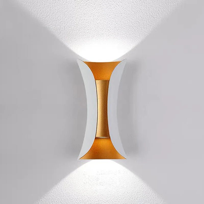 Moderna Luce da Parete Irregolare in Alluminio per Esterni