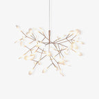 Lampadario in Acrilico a Petali di Rosa Modish