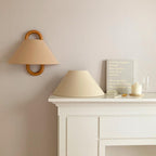 Applique moderna originale in legno massello plissettato a semicerchio con 1 luce