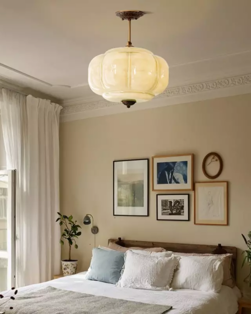 La Lanterne Opaline