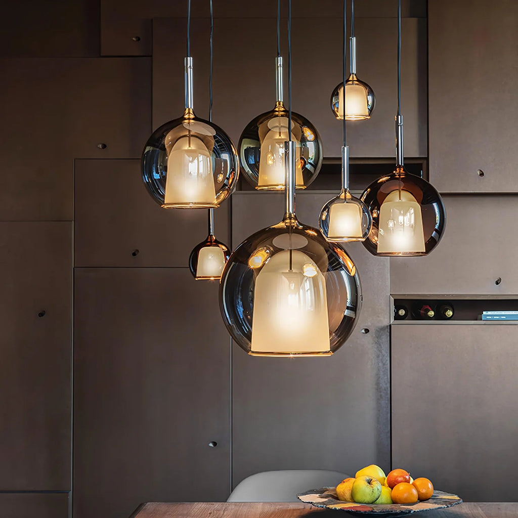 Lampada a sospensione in vetro sferico minimalista