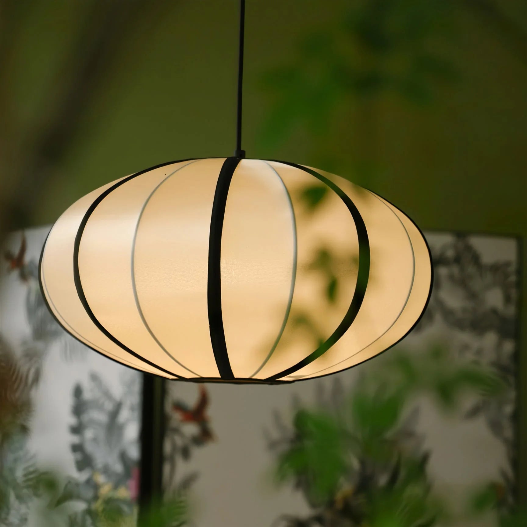 Lampada a sospensione in carta ovale classica