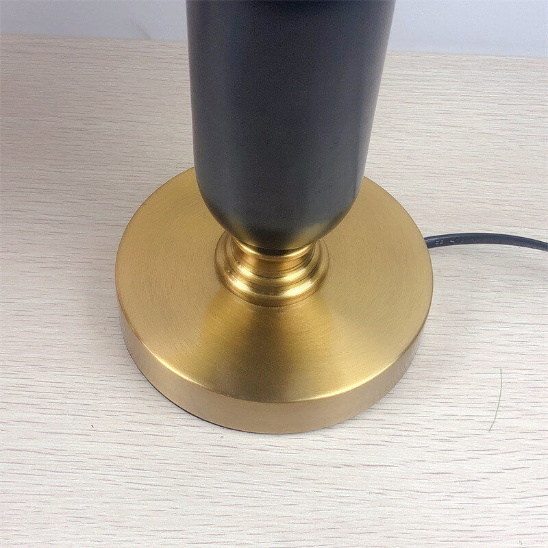 Lampada da Tavolo Tradizionale Francese con Paralume Pieghettato in Tessuto PVC e Metallo per Camera da Letto
