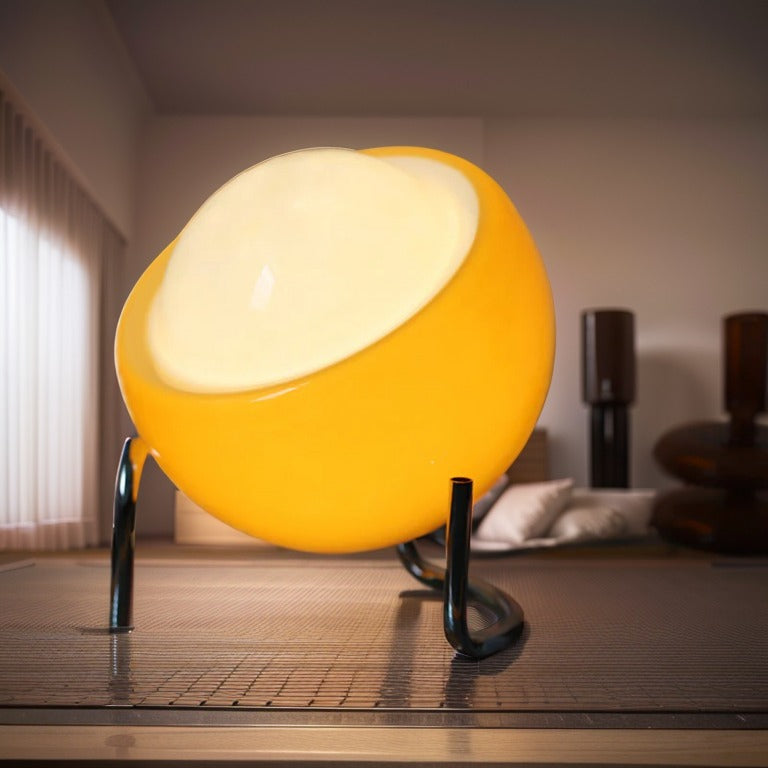 Lampada da Tavolo Vintage a Forma di Uovo Bauhaus